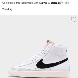 Nike women’s blazer ‘77